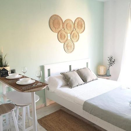 Acogedor estudio en el centro histórico de Málaga Apartamento Exterior foto