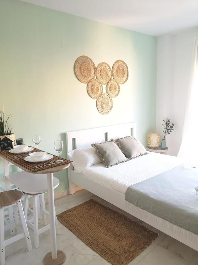 Acogedor estudio en el centro histórico de Málaga Apartamento Exterior foto